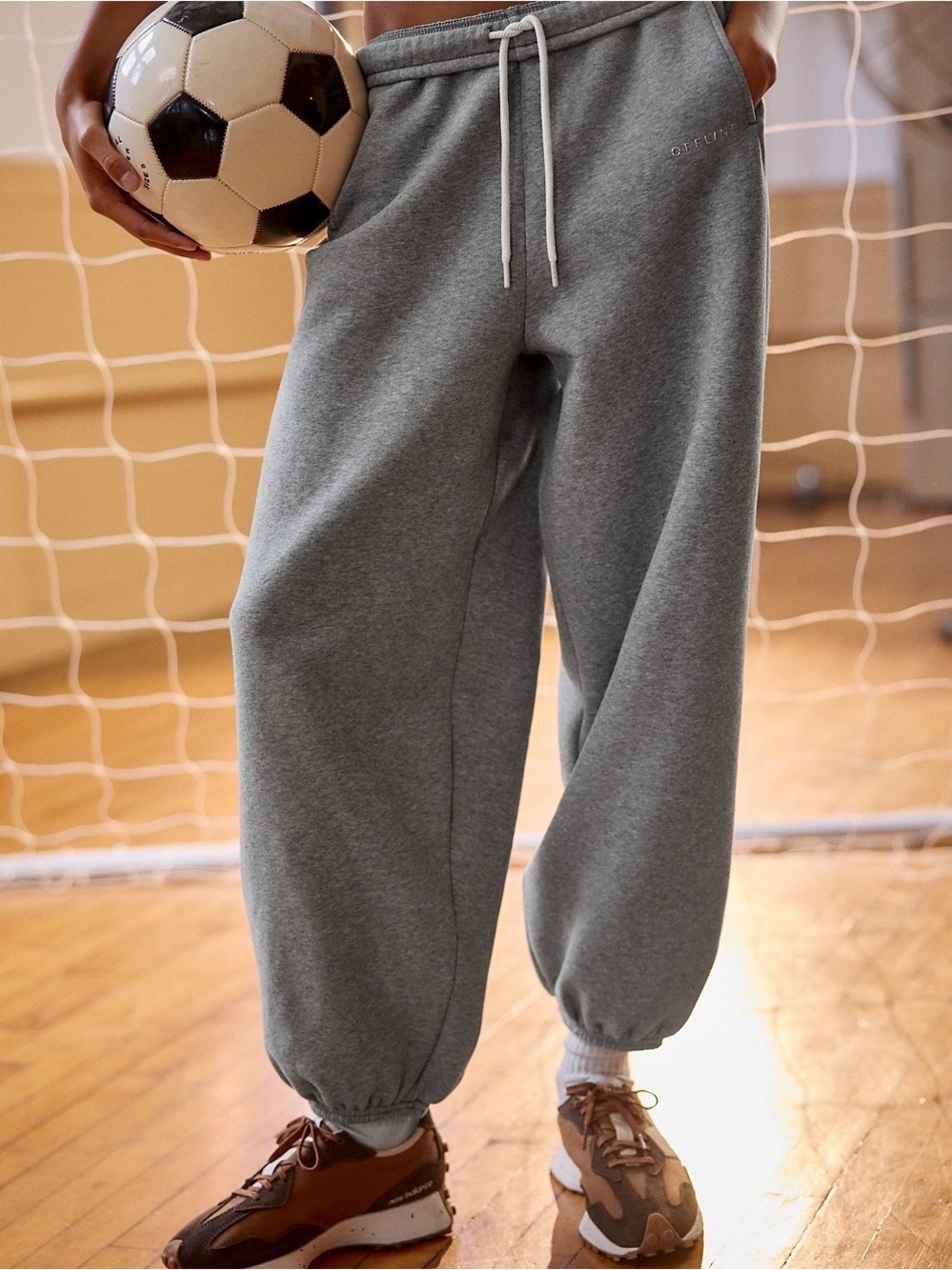 aerie Cloud Fleece Baggy Jogger in Dark Heather Gray
